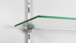 Grip bracket for glass shelf